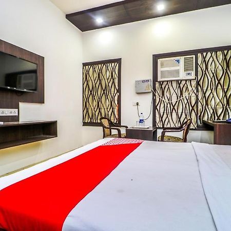 Hotel Sartaj Ludhiana Luaran gambar